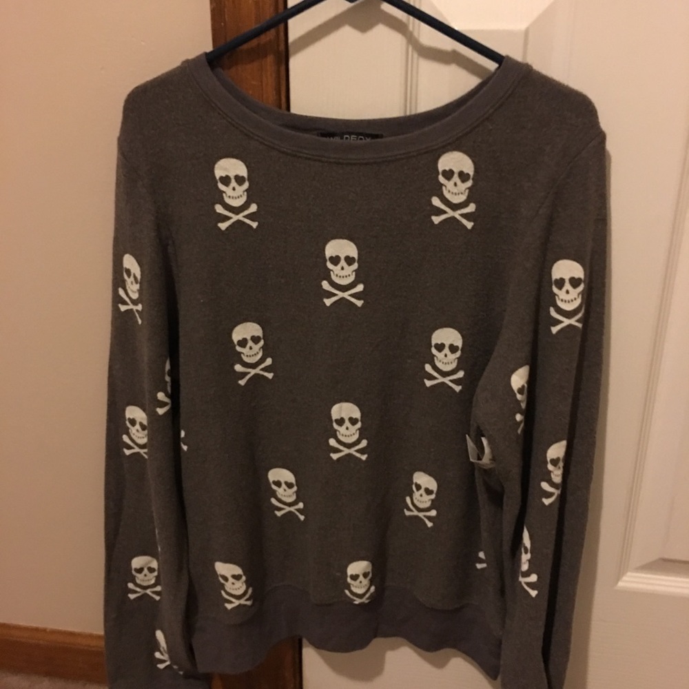 NWT WILDFOX top.